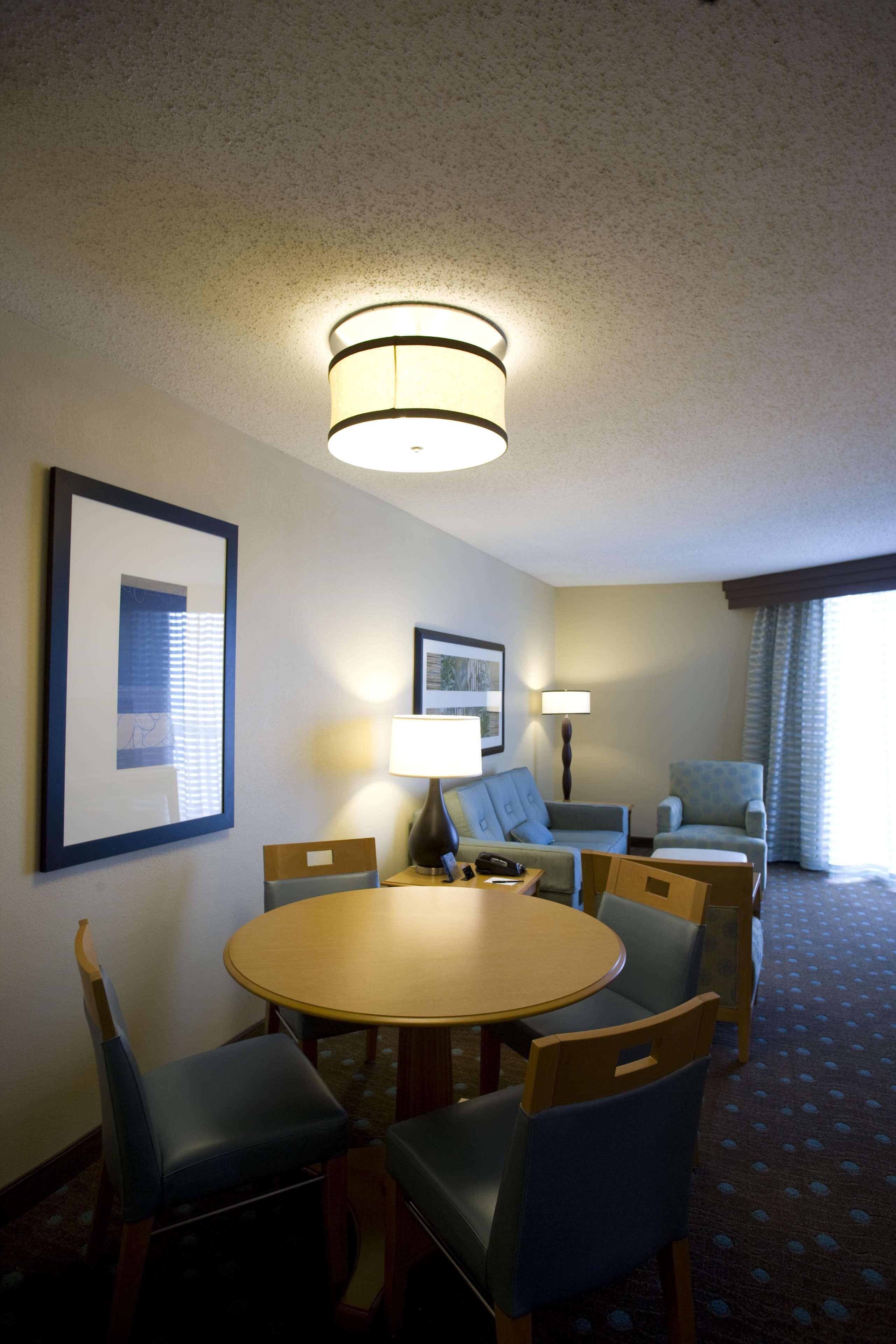 Embassy Suites By Hilton Myrtle Beach Oceanfront Resort Quarto foto